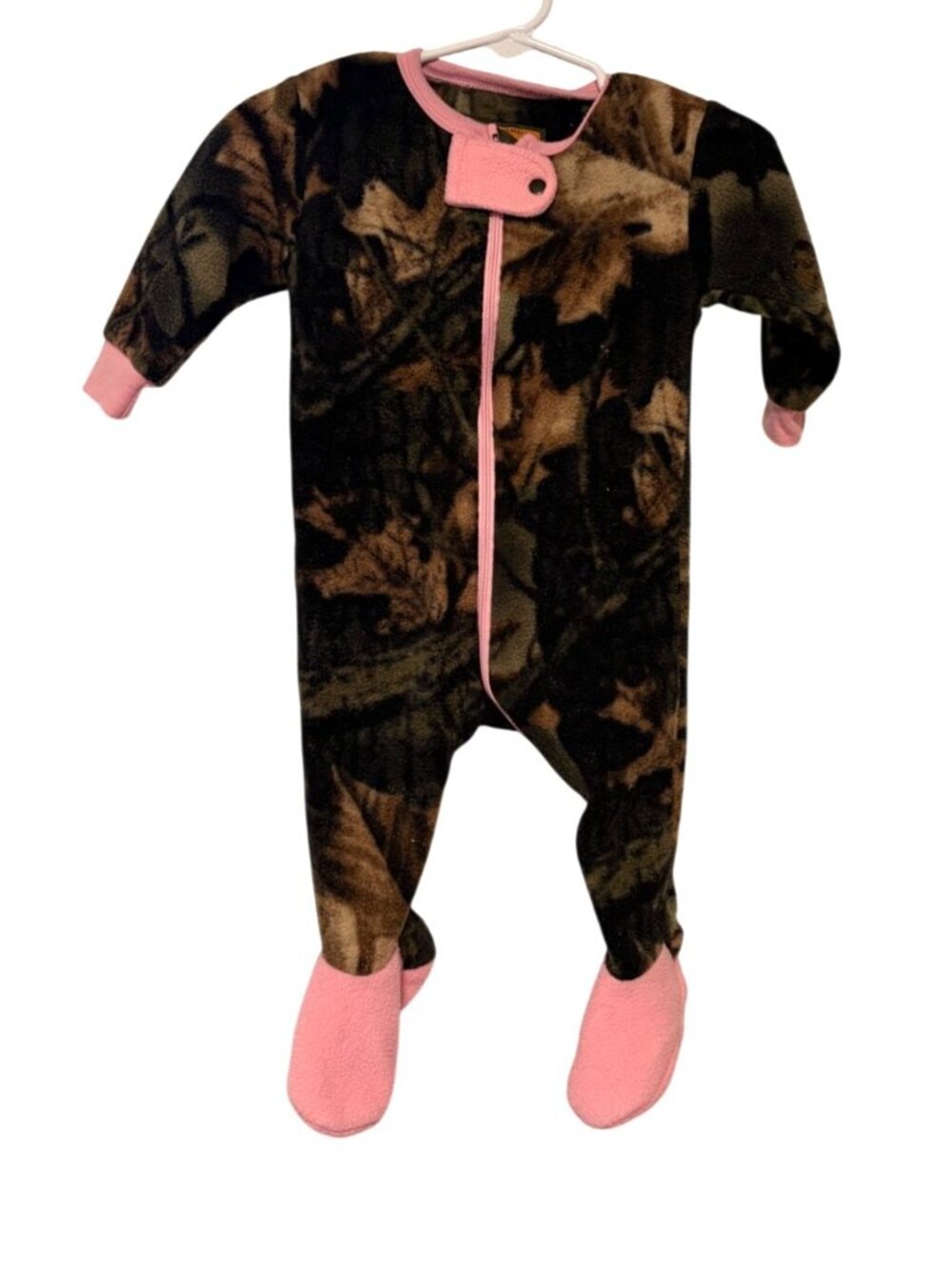Trailcrest Trail Crest Girls Infant Baby Size 3 6 months Pink Camo sleeper Pajam